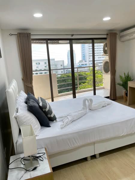 Floraville Condominium, Bangkok, 51 Pattanakarn, Suan Luang, Suan Luang, Bangkok, 2 Bedrooms, 105 sqm, Condo For Rent, by Intouch Abhinorasaeth, 500148573 - DDproperty.com