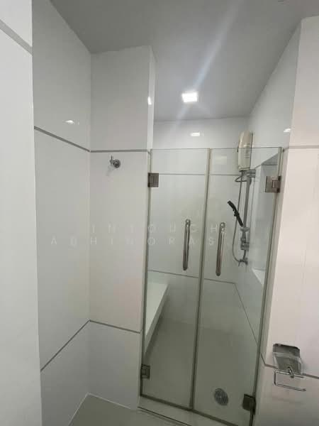 Thru Thonglor, Bangkok, Petchaburi Road, Bang Kapi, Huai Khwang, Bangkok, 1 Bedroom, 31 sqm, Condo For Sale, by Intouch Abhinorasaeth, 500148639 - DDproperty.com