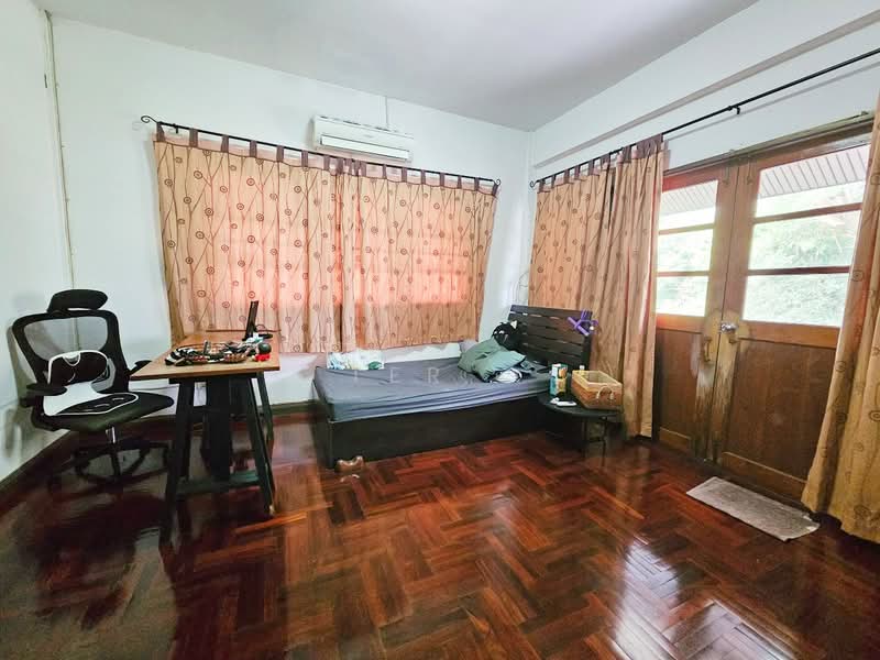 Chuan Chuen Park Ville, Bangkok, Soi Kanchanaphisek 15, Sala Thammasop, Thawi Watthana, Bangkok, 4 Bedrooms, 330 sqm, Single Detached House For Sale, by Ter ., 500148665 - DDproperty.com
