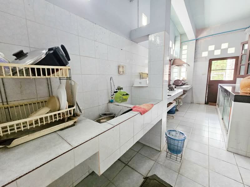 Chuan Chuen Park Ville, Bangkok, Soi Kanchanaphisek 15, Sala Thammasop, Thawi Watthana, Bangkok, 4 Bedrooms, 330 sqm, Single Detached House For Sale, by Ter ., 500148665 - DDproperty.com