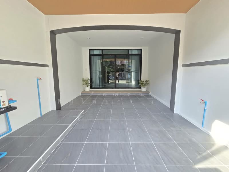 K.C. Ramintra 8, Bangkok, Hathairat Road, Sam Wa Tawan Tok, Khlong Sam Wa, Bangkok, 2 Bedrooms, 80 sqm, Townhouse For Sale, by นภัสศรณ์ วงศ์สินไทยกร (นันท์), 500148681 - DDproperty.com