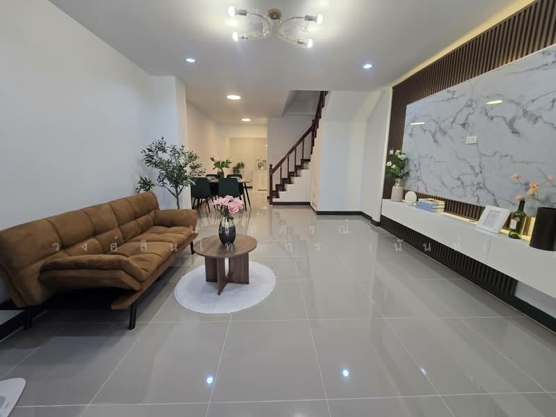  เค.ซี. รามอินทรา 8, กรุงเทพ, ถนนหทัยราษฎร์, สามวาตะวันตก, คลองสามวา, กรุงเทพ, 80 ตร.ม., ทาวน์เฮ้าส์ ขาย, โดย นภัสศรณ์ วงศ์สินไทยกร (นันท์), 500148681 - DDproperty.com