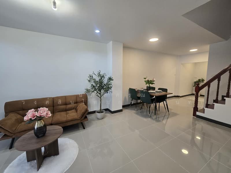 K.C. Ramintra 8, Bangkok, Hathairat Road, Sam Wa Tawan Tok, Khlong Sam Wa, Bangkok, 2 Bedrooms, 80 sqm, Townhouse For Sale, by นภัสศรณ์ วงศ์สินไทยกร (นันท์), 500148681 - DDproperty.com