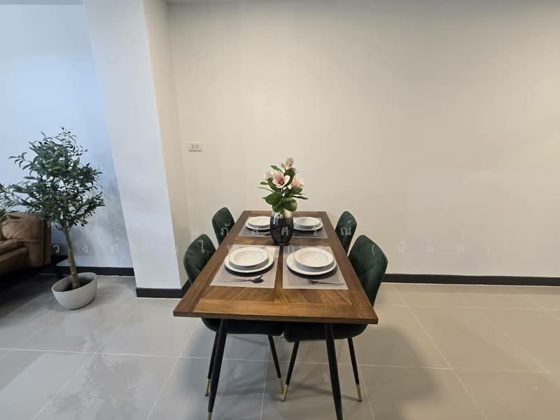 K.C. Ramintra 8, Bangkok, Hathairat Road, Sam Wa Tawan Tok, Khlong Sam Wa, Bangkok, 2 Bedrooms, 80 sqm, Townhouse For Sale, by นภัสศรณ์ วงศ์สินไทยกร (นันท์), 500148681 - DDproperty.com