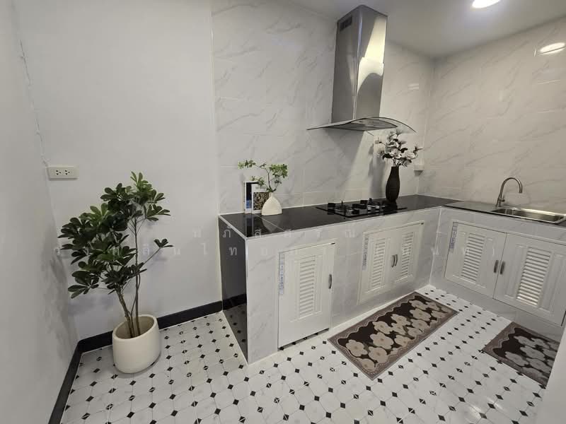 K.C. Ramintra 8, Bangkok, Hathairat Road, Sam Wa Tawan Tok, Khlong Sam Wa, Bangkok, 2 Bedrooms, 80 sqm, Townhouse For Sale, by นภัสศรณ์ วงศ์สินไทยกร (นันท์), 500148681 - DDproperty.com