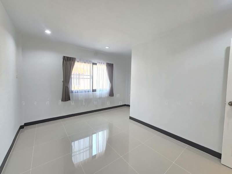 K.C. Ramintra 8, Bangkok, Hathairat Road, Sam Wa Tawan Tok, Khlong Sam Wa, Bangkok, 2 Bedrooms, 80 sqm, Townhouse For Sale, by นภัสศรณ์ วงศ์สินไทยกร (นันท์), 500148681 - DDproperty.com