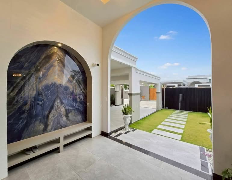 บ้านพลูวิลล่าสร้างใหม่ พัทยา-สยามคันทรีคลับ หลังใหญ่พื้นที่เยอะ, Chon Buri (Pattaya), Nong Pru, Bang Lamung (Pattaya), Chon Buri (Pattaya), 4 Bedrooms, 308 sqm, Single Detached House For Sale, by ปรวรรณ ธนกิจวานนท์, 500148687 - DDproperty.com