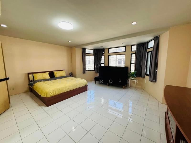 Moo Baan Chicha Castle, Bangkok, Sukhumvit 31, Khlongtoei Nua, Watthana, Bangkok, 4 Bedrooms, 350 sqm, Townhouse For Rent, by Connex Property, 500148699 - DDproperty.com