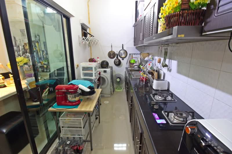 Pruksalite Lox Sukhumvit-Theparak, Samut Prakan, Soi Sri Bunruang 1, Bang Muang Mai, Muang Samut Prakarn, Samut Prakan, 3 Bedrooms, 110 sqm, Townhouse For Rent, by นวพล พิธานวรรณกุล, 500148701 - DDproperty.com