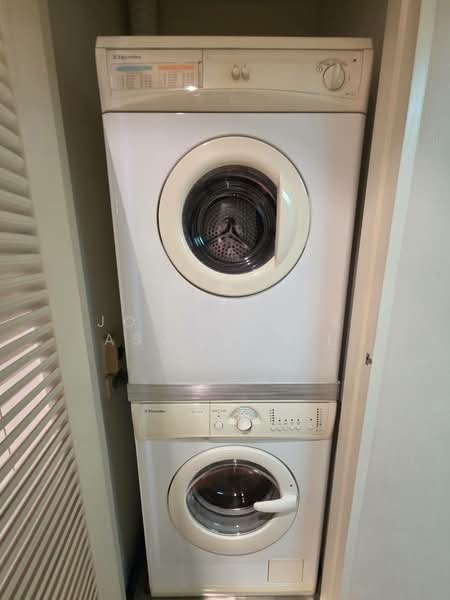 Langsuan Ville, Bangkok, 50 Soi Langsuan, Lumphini, Pathum Wan, Bangkok, 2 Bedrooms, 97 sqm, Condo For Sale, by Jomchanok Aswavibul, 500148711 - DDproperty.com