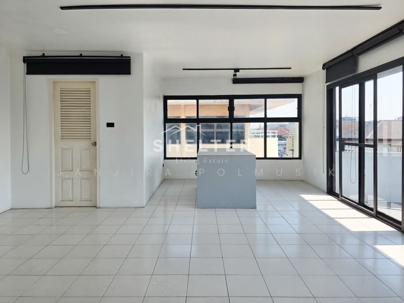 Commercial Building Town in Town, Bangkok, ศรีวรา, Phlapphla, Wang Thonglang, Bangkok, , 1,000 sqm, Shophouse For Rent, by Janjira Polmusik, 500148770 - DDproperty.com