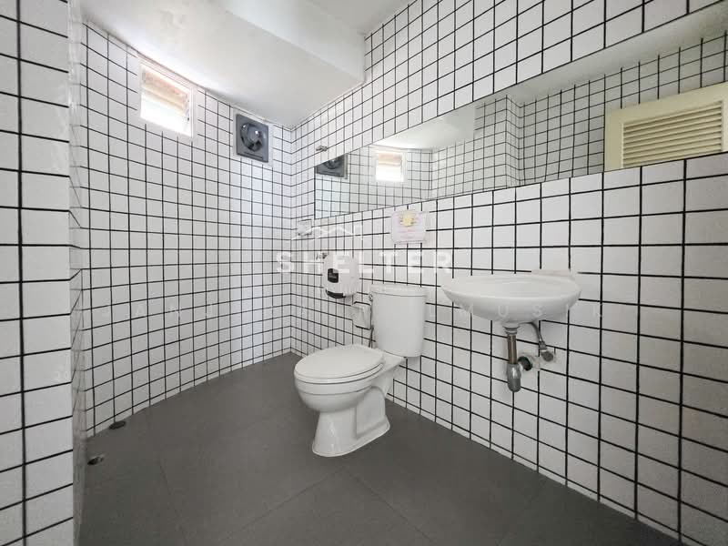 Commercial Building Town in Town, Bangkok, ศรีวรา, Phlapphla, Wang Thonglang, Bangkok, , 1,000 sqm, Shophouse For Rent, by Janjira Polmusik, 500148770 - DDproperty.com