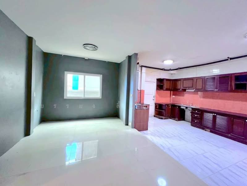 Home Place Ramkhamhaeng, Bangkok, Soi Ramkhamhaeng 140, Saphan Sung, Saphan Sung, Bangkok, 3 Bedrooms, 400 sqm, Single Detached House For Sale, by ยรรยง ลิ้มสุวรรณ, 500148803 - DDproperty.com