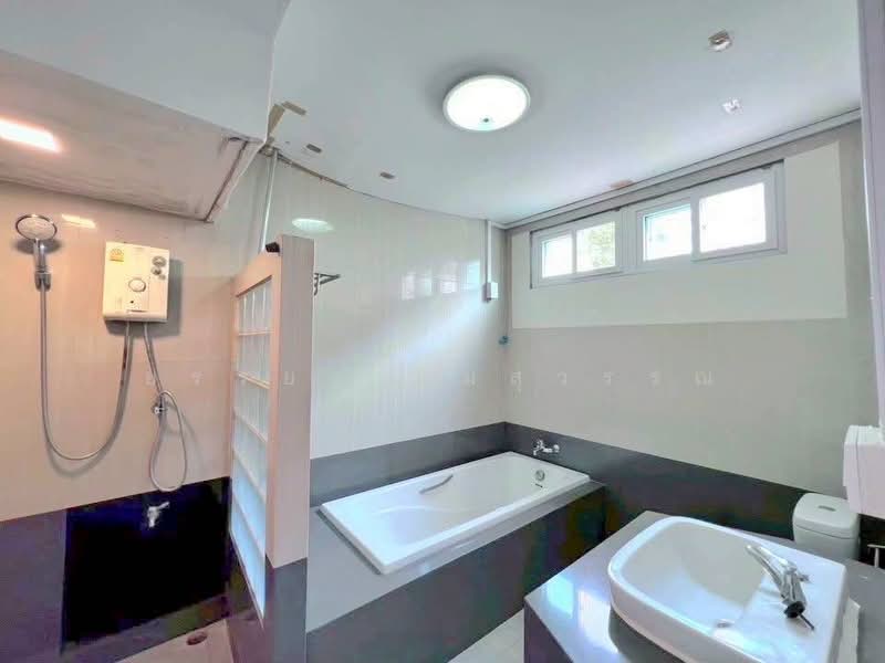 Home Place Ramkhamhaeng, Bangkok, Soi Ramkhamhaeng 140, Saphan Sung, Saphan Sung, Bangkok, 3 Bedrooms, 400 sqm, Single Detached House For Sale, by ยรรยง ลิ้มสุวรรณ, 500148803 - DDproperty.com