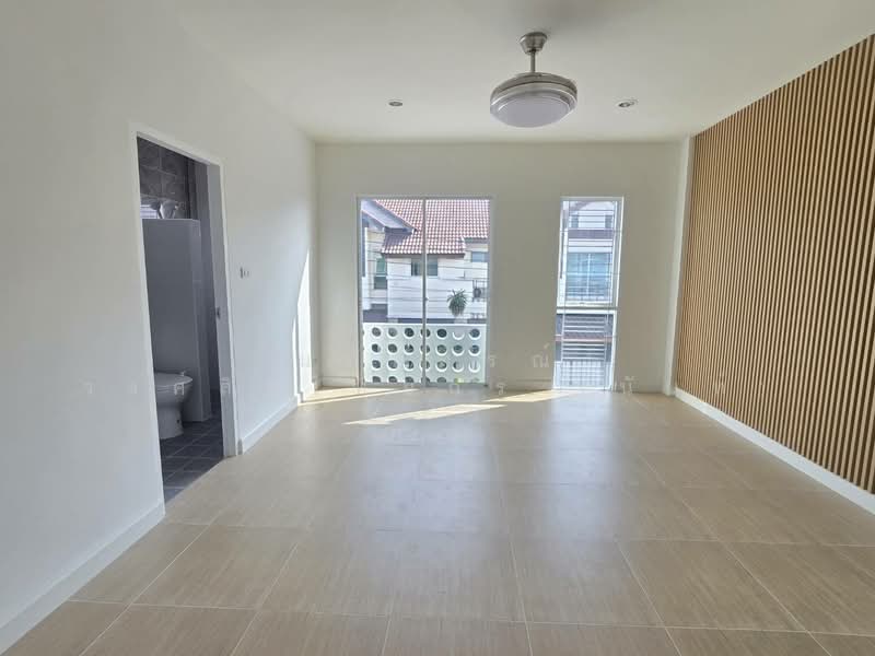 The Town Phaholyothin-Phoemsin, Bangkok, Phaholyothin Road, Sai Mai, Sai Mai, Bangkok, 3 Bedrooms, 96 sqm, Townhouse For Sale, by นภัสศรณ์ วงศ์สินไทยกร (นันท์), 500148810 - DDproperty.com