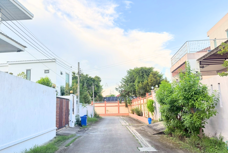ที่ดิน พรานนก - พุทธมณฑล สาย4, กรุงเทพ, พรานนก - พุทธมณฑลสาย 4, ทวีวัฒนา, ทวีวัฒนา, กรุงเทพ, 1,000 ตร.ม., ที่ดิน ขาย, โดย Apasri Phongchaiyong, 500148831 - DDproperty.com