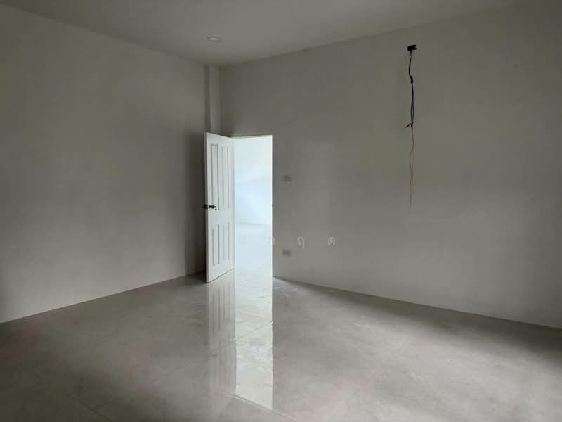 โกดังให้เช่าพร้อมออฟฟิศ ขนาด 1,300 ตรม. 🚩ถนนเลียบคลองสี่วา บางบอน 5 ใกล้ สนามกอล์ฟเอกชัย, Samut Sakhon, Suan Luang, Krathum Baen, Samut Sakhon, , 1,300 sqm, Warehouse/Factory For Rent, by ธนกฤต, 500148892 - DDproperty.com