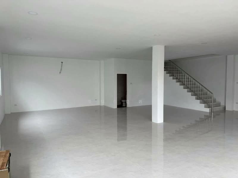 โกดังให้เช่าพร้อมออฟฟิศ ขนาด 1,300 ตรม. 🚩ถนนเลียบคลองสี่วา บางบอน 5 ใกล้ สนามกอล์ฟเอกชัย, Samut Sakhon, Suan Luang, Krathum Baen, Samut Sakhon, , 1,300 sqm, Warehouse/Factory For Rent, by ธนกฤต, 500148892 - DDproperty.com