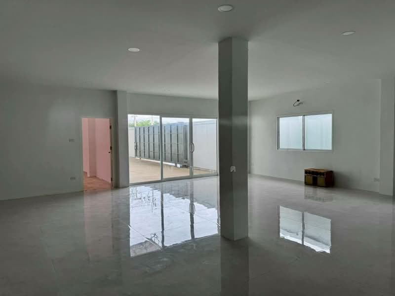 โกดังให้เช่าพร้อมออฟฟิศ ขนาด 1,300 ตรม. 🚩ถนนเลียบคลองสี่วา บางบอน 5 ใกล้ สนามกอล์ฟเอกชัย, Samut Sakhon, Suan Luang, Krathum Baen, Samut Sakhon, , 1,300 sqm, Warehouse/Factory For Rent, by ธนกฤต, 500148892 - DDproperty.com