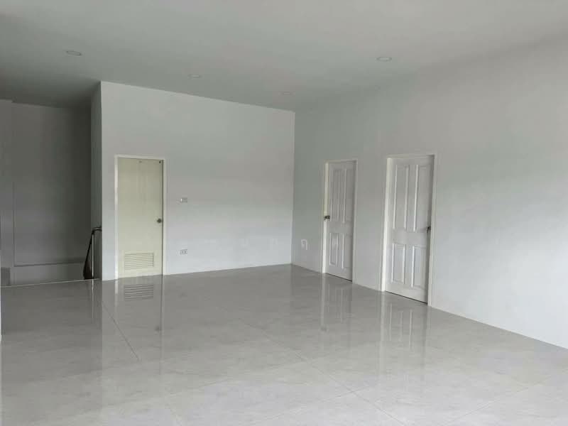 โกดังให้เช่าพร้อมออฟฟิศ ขนาด 1,300 ตรม. 🚩ถนนเลียบคลองสี่วา บางบอน 5 ใกล้ สนามกอล์ฟเอกชัย, สมุทรสาคร, สวนหลวง, กระทุ่มแบน, สมุทรสาคร, 1,300 ตร.ม., โกดัง-โรงงาน ให้เช่า, โดย ธนกฤต, 500148892 - DDproperty.com