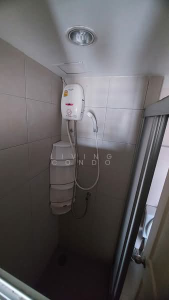 Lumpini Ville Latphrao-Chokchai 4, Bangkok, Soi Ladprao 51, Ladprao Road, Saphan Song, Wang Thonglang, Bangkok, 1 Bedroom, 29 sqm, Condo For Rent, by Living Condo, 500148913 - DDproperty.com