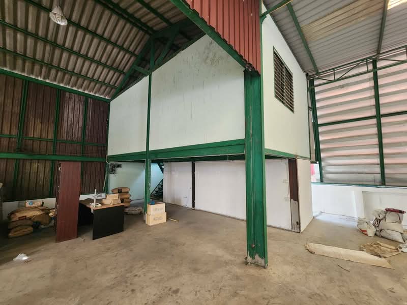 โกดังให้เช่า 440 ตรม. พร้อมที่พัก 🚩ประชาอุทิศ 90 พระสมุทรเจดีย์ ใกล้สำนักงานขนส่งสมุทรปราการ, Samut Prakan, Nai Khlong Bang Pla Kot, Phra Samut Jadee, Samut Prakan, , 440 sqm, Warehouse/Factory For Rent, by ธนกฤต, 500148914 - DDproperty.com