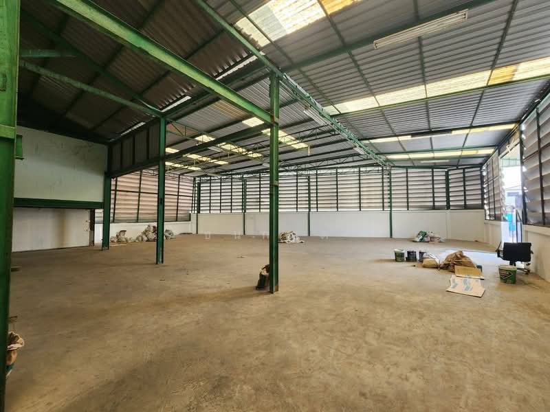 โกดังให้เช่า 440 ตรม. พร้อมที่พัก 🚩ประชาอุทิศ 90 พระสมุทรเจดีย์ ใกล้สำนักงานขนส่งสมุทรปราการ, สมุทรปราการ, ในคลองบางปลากด, พระสมุทรเจดีย์, สมุทรปราการ, 440 ตร.ม., โกดัง-โรงงาน ให้เช่า, โดย ธนกฤต, 500148914 - DDproperty.com