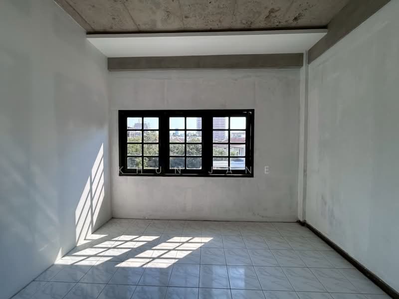 Commercial Building for Rent – Prime Location near BTS Phrom Phong (SPSJP143), Bangkok, สุขุมวิท39, Khlong Tan Nua, Watthana, Bangkok, 5 Bedrooms, 260 sqm, Townhouse For Rent, by Khun Jane, 500148940 - DDproperty.com