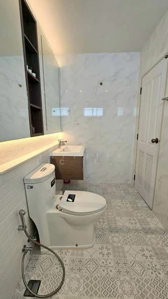 The WaterFront Nong Kho – Sriracha, Chon Buri (Pattaya), 425 Moo 10, Bang Phra, Si Racha, Chon Buri (Pattaya), 4 Bedrooms, 280 sqm, Single Detached House For Sale, by Infinity EEC (Thailand) Co., Ltd., 500148958 - DDproperty.com