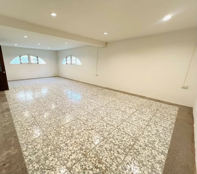 Single House Sanam Bin Nam-Nonthaburi, Nonthaburi, Tha-Sai, Muang Nonthaburi, Nonthaburi, 3 Bedrooms, 1,852 sqm, Single Detached House For Rent, by ปรินทร์ญาดา ชิณโชติ, 500148962 - DDproperty.com