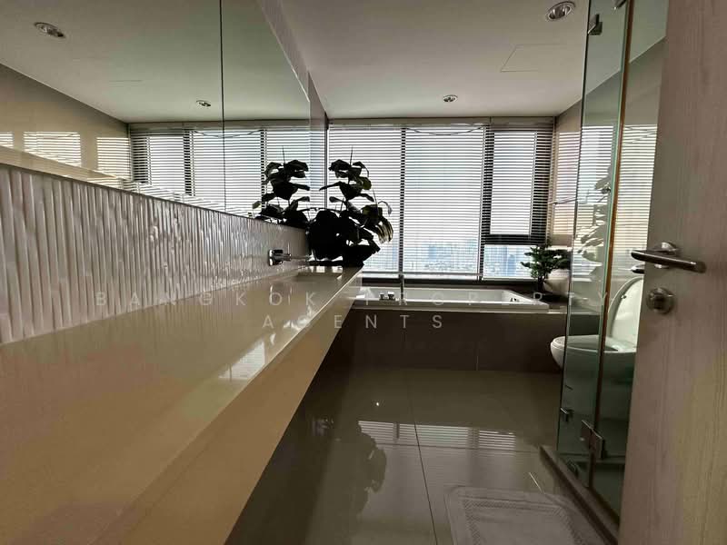 Rhythm Sukhumvit 42, Bangkok, Soi Sukhumvit 42, Sukhumvit Road, Phra Kanong, Khlong Toei, Bangkok, 2 Bedrooms, 80 sqm, Condo For Rent, by BANGKOK PROPERTY AGENTS, 500148963 - DDproperty.com