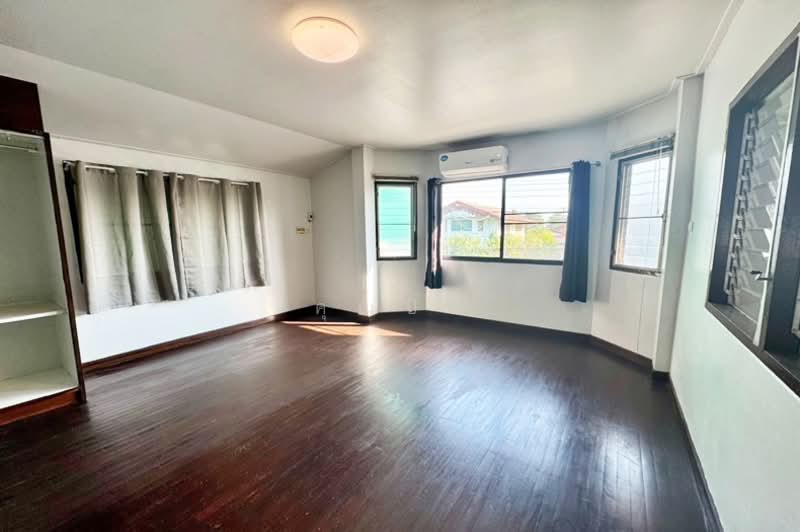 หมู่บ้านพงษ์เพชรวิลล่า, Bangkok, Thung Song Hong, Lak Si, Bangkok, 3 Bedrooms, 180 sqm, Single Detached House For Sale, by คุณปิ่น, 500148965 - DDproperty.com