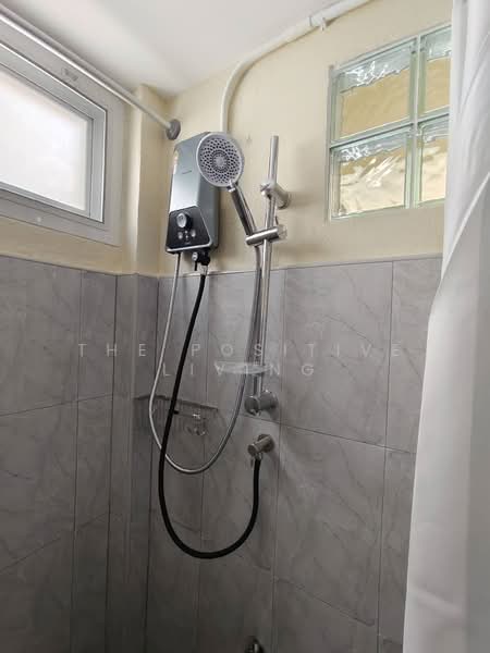 Newly Renovated Detached House, Beautiful & Peaceful Atmosphere., Chiang Mai, San Sai Noi, San Sai, Chiang Mai, 3 Bedrooms, 200 sqm, Single Detached House For Rent, by The Positive Living, 500148979 - DDproperty.com