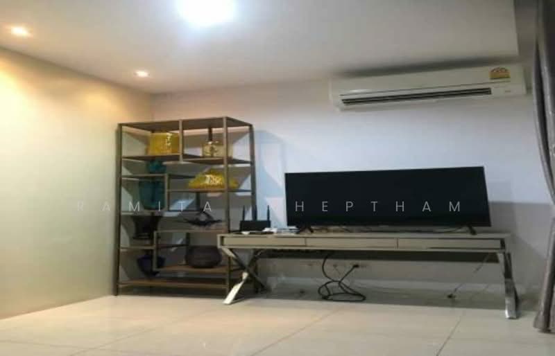 Flora Marigold, Bangkok, 796 Sathu Pradit Road, Chong Nonsi, Yan Nawa, Bangkok, 4 Bedrooms, 275 sqm, Single Detached House For Rent, by Ramita Theptham, 500149114 - DDproperty.com