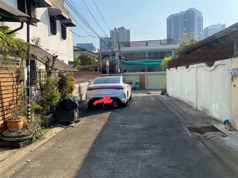 ที่ดินเปล่า 60 ตร.ว. ที่ดิน ซอยสุขุมวิท70 ใกล้รถไฟฟ้าอุดมสุข, Bangkok, Bang Na, Bang Na, Bangkok, , 240 sqm, Land For Sale, by คุณ วนิดา แสนทวีสุข (นิ), 500149188 - DDproperty.com