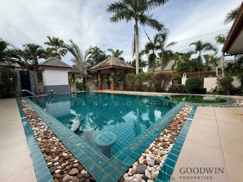 Baan Dusit Pattaya Lake : บ้านดุสิต พัทยา เลค, ชลบุรี, ถนนทางเข้า, ห้วยใหญ่, บางละมุง, ชลบุรี, 250 ตร.ม., บ้านเดี่ยว ขาย, โดย Megan Goodwin, 500149274 - DDproperty.com