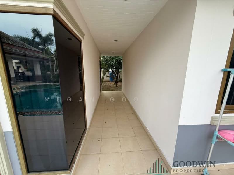 Baan Dusit Pattaya Lake, Chon Buri (Pattaya), Entrance Road, Huai Yai, Bang Lamung (Pattaya), Chon Buri (Pattaya), 5 Bedrooms, 250 sqm, Single Detached House For Sale, by Megan Goodwin, 500149274 - DDproperty.com