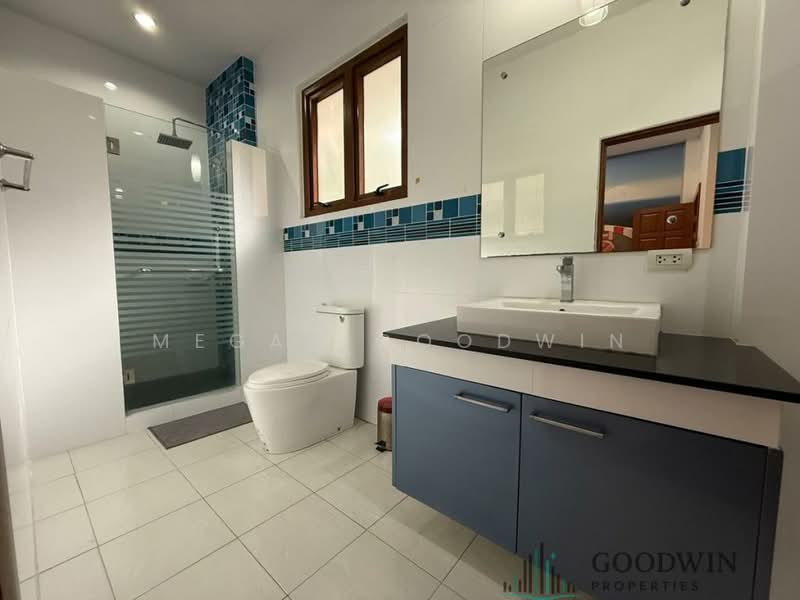 Baan Dusit Pattaya Lake, Chon Buri (Pattaya), Entrance Road, Huai Yai, Bang Lamung (Pattaya), Chon Buri (Pattaya), 5 Bedrooms, 250 sqm, Single Detached House For Sale, by Megan Goodwin, 500149274 - DDproperty.com