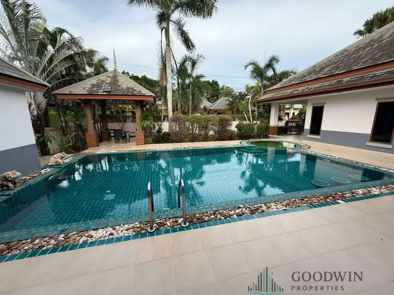 Baan Dusit Pattaya Lake : บ้านดุสิต พัทยา เลค, ชลบุรี, ถนนทางเข้า, ห้วยใหญ่, บางละมุง, ชลบุรี, 250 ตร.ม., บ้านเดี่ยว ขาย, โดย Megan Goodwin, 500149274 - DDproperty.com