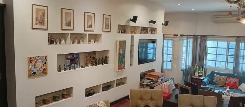 Golden Home Park Ville, Bangkok, Chong Nonsi, Yan Nawa, Bangkok, 3 Bedrooms, 320 sqm, Townhouse For Sale, by Nuttharom  Linla , 500149316 - DDproperty.com