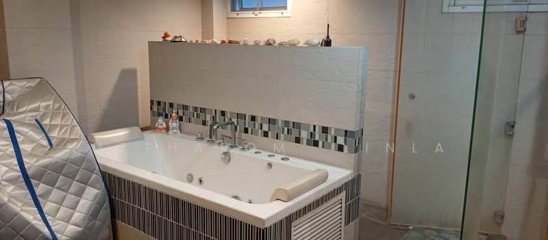 Golden Home Park Ville, Bangkok, Chong Nonsi, Yan Nawa, Bangkok, 3 Bedrooms, 320 sqm, Townhouse For Sale, by Nuttharom  Linla , 500149316 - DDproperty.com