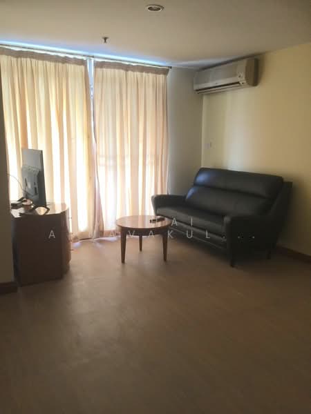 Dusit Avenue, Bangkok, 123 Ratchawithi Road, Wachira Payaban, Dusit, Bangkok, 2 Bedrooms, 58 sqm, Condo For Rent, by Vichai Annavakulthorn, 500149342 - DDproperty.com