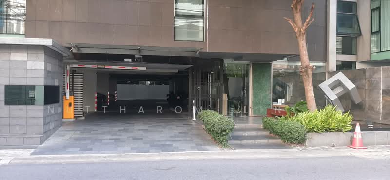 Quad Silom, Bangkok, 63 Soi Pipat 2, Silom Road, Suriyawong, Bang Rak, Bangkok, 2 Bedrooms, 70 sqm, Condo For Sale, by Nuttharom  Linla , 500149422 - DDproperty.com