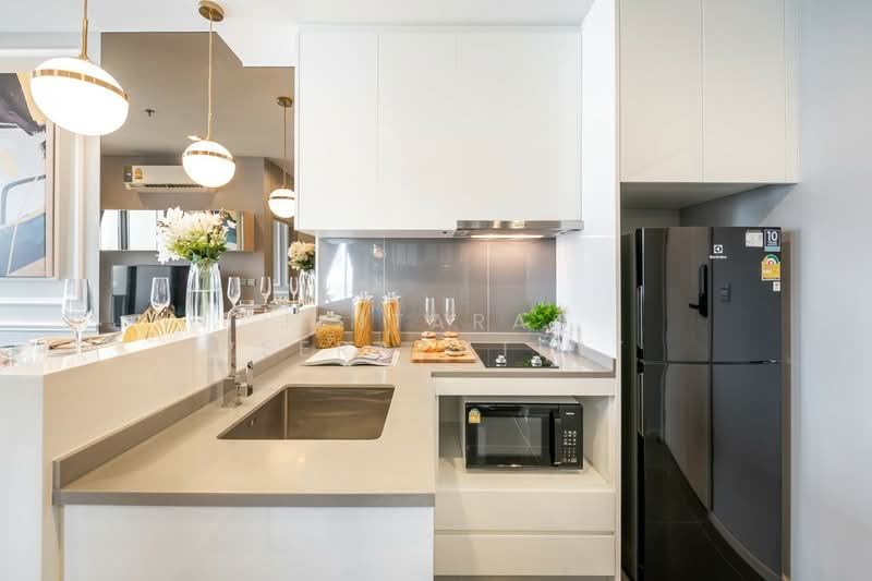 M Thonglor 10, Bangkok, 9 Soi Ekkamai 12, Ekkamai Road, Khlong Tan Nua, Watthana, Bangkok, 2 Bedrooms, 40 sqm, Condo For Rent, by Jintarat Peerapatdit, 500149443 - DDproperty.com