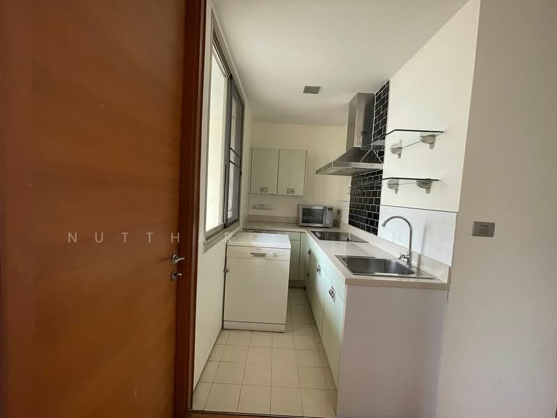 Ficus Lane, Bangkok, Soi Sukhumvit 44/1, Phra Kanong, Khlong Toei, Bangkok, 3 Bedrooms, 210 sqm, Condo For Sale, by Nuttharom  Linla , 500149467 - DDproperty.com