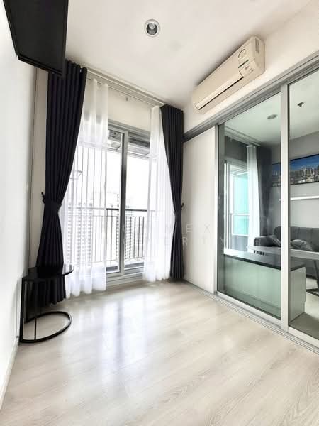Life Ratchadapisek, Bangkok, 279 Ratchadapisaek Road, Huai Khwang, Huai Khwang, Bangkok, 1 Bedroom, 46 sqm, Condo For Rent, by Connex Property, 500149468 - DDproperty.com