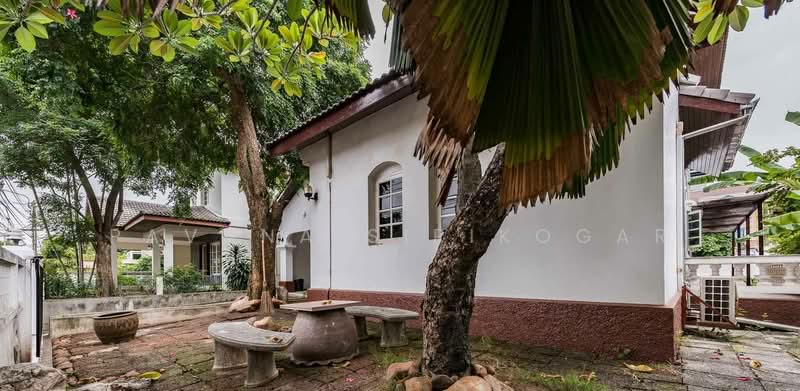 5-BR House, Bangkok, Bang Chak, Phra Khanong, Bangkok, 5 Bedrooms, 250 sqm, Single Detached House For Rent, by Pavana Sirikogar, 500149511 - DDproperty.com