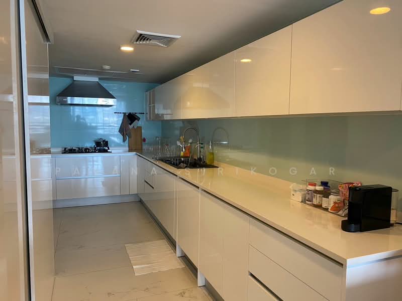 Somkid Gardens, Bangkok, Ploenchit, Lumphini, Pathum Wan, Bangkok, 3 Bedrooms, 251 sqm, Condo For Rent, by Pavana Sirikogar, 500149522 - DDproperty.com