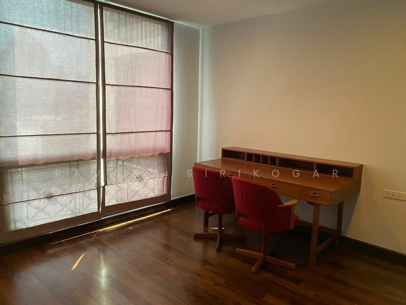 Somkid Gardens, Bangkok, Ploenchit, Lumphini, Pathum Wan, Bangkok, 3 Bedrooms, 251 sqm, Condo For Rent, by Pavana Sirikogar, 500149522 - DDproperty.com