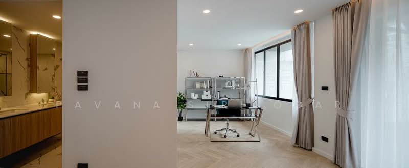 3-BR Townhouse, Bangkok, Khlong Tan Nua, Watthana, Bangkok, 3 Bedrooms, 300 sqm, Townhouse For Rent, by Pavana Sirikogar, 500149554 - DDproperty.com